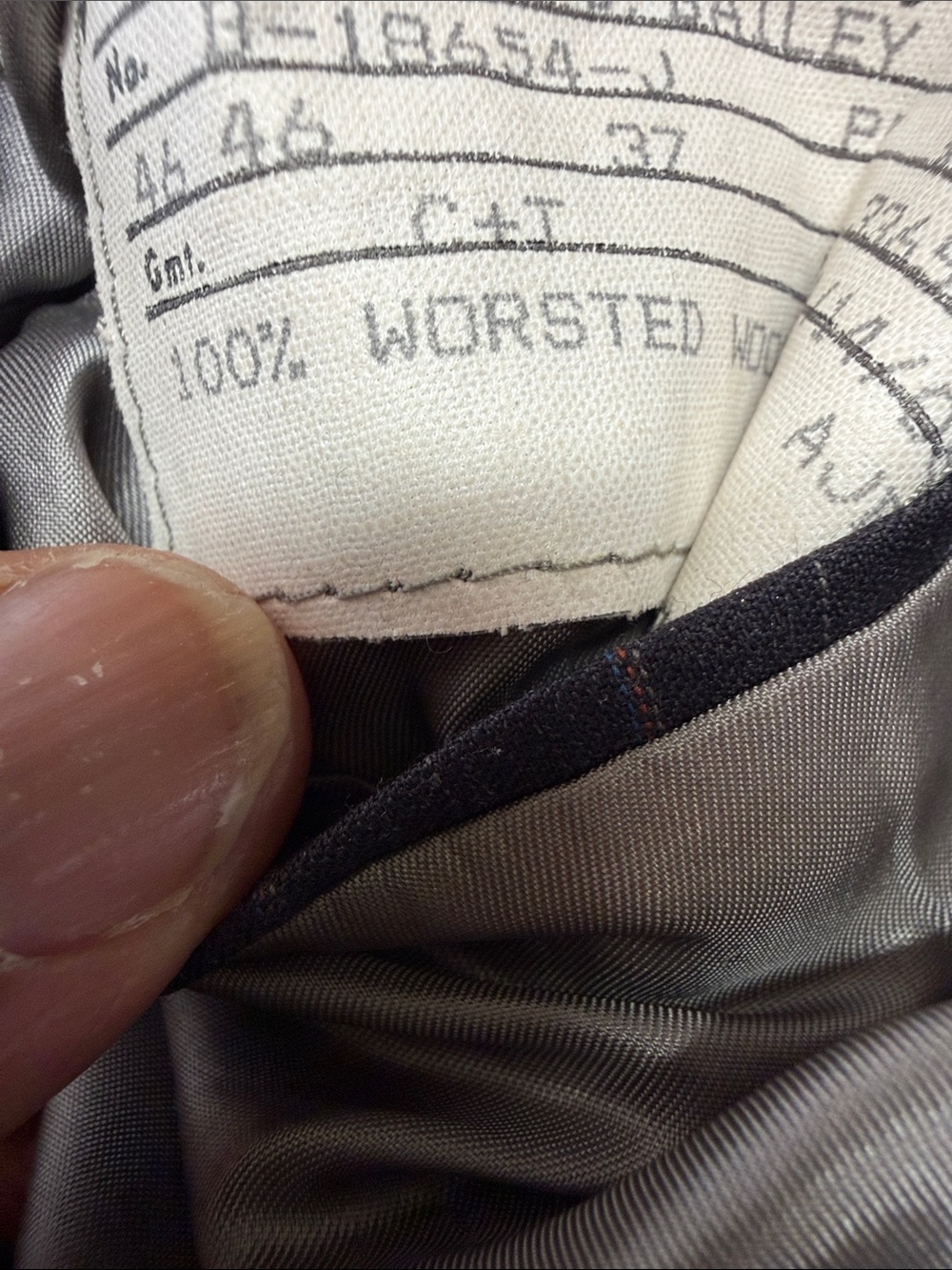 Hart Schaffner Marx Black& stripped Gray/purple suit(size 46x46x37) - Picture 3 of 14
